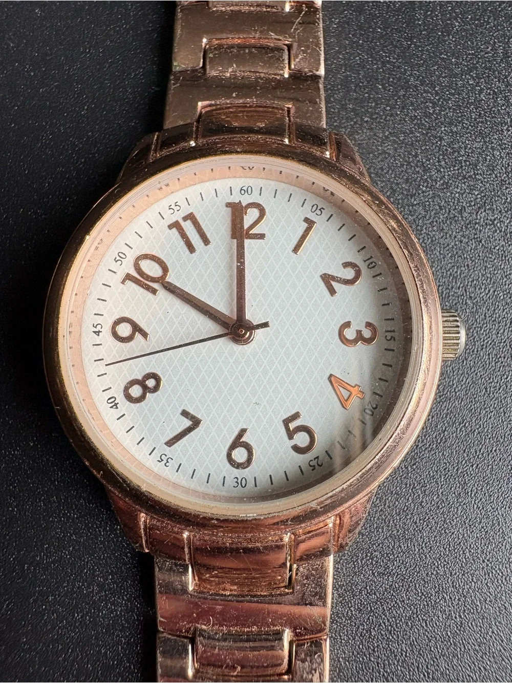 Rose Gold Round Face Women’s Bracelet Watch